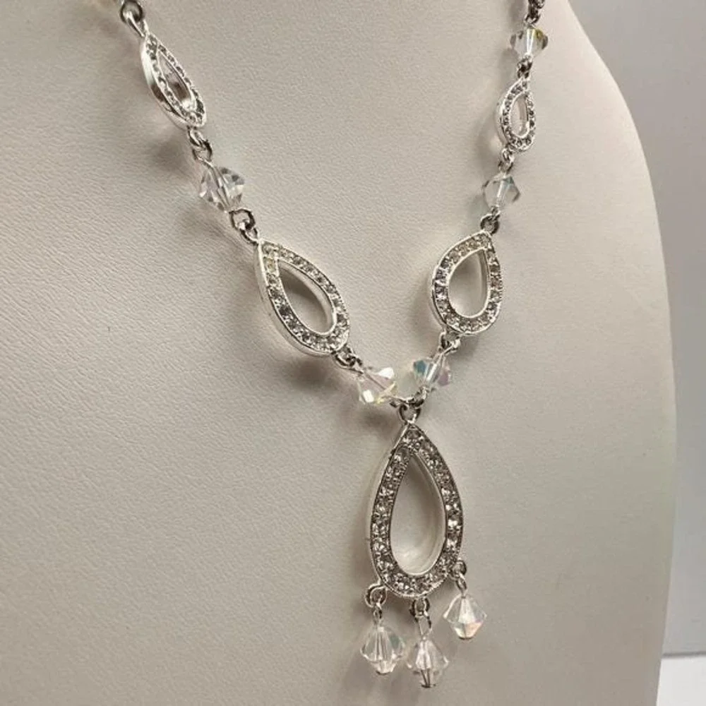 Vintage Y2K Silver Tone Rhinestone Teardrop Necklace AB Crystal‎ Dangle Jewelry